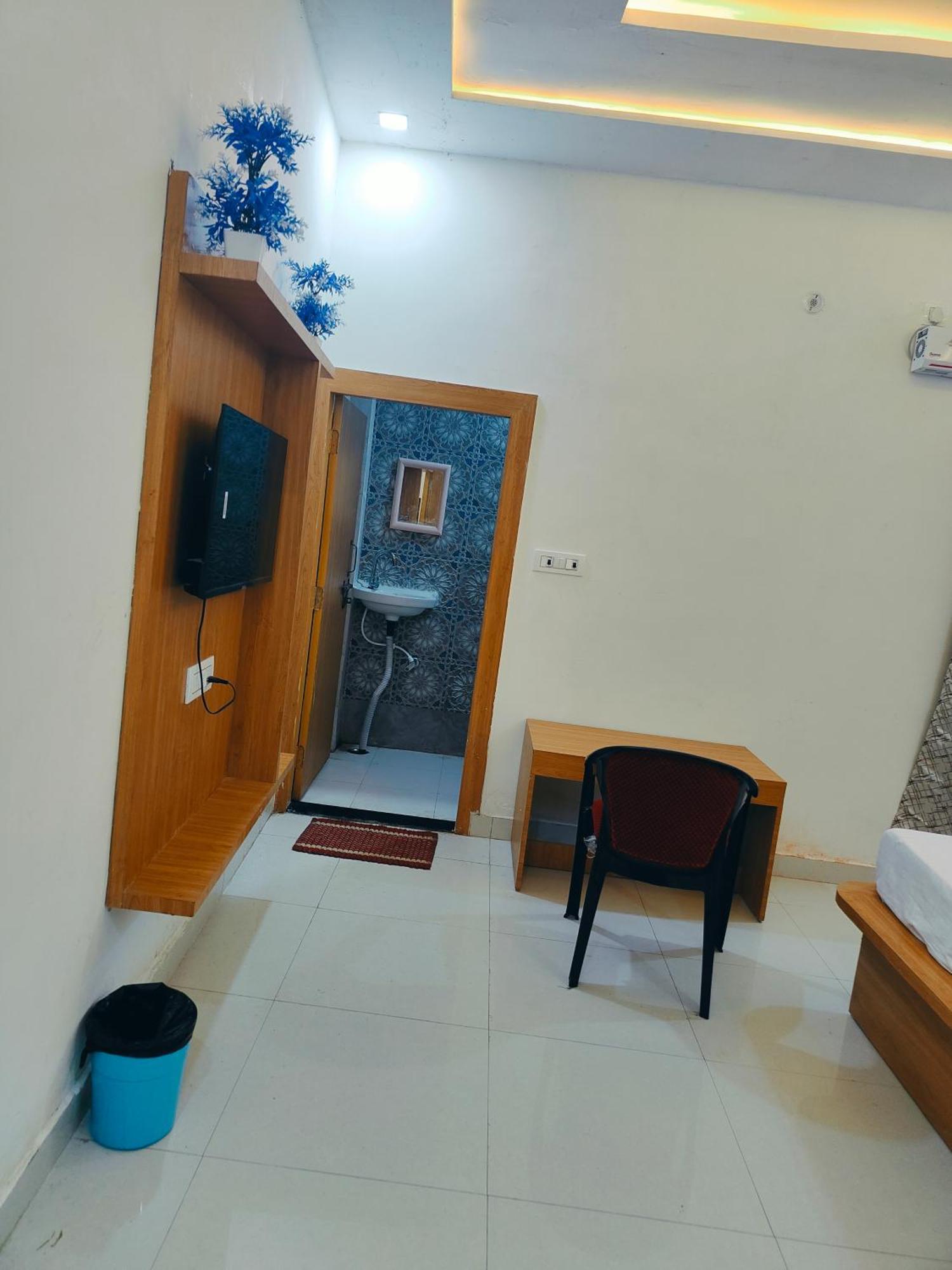 Ganga Palace -near Prem Mandir 3* Vrindavan