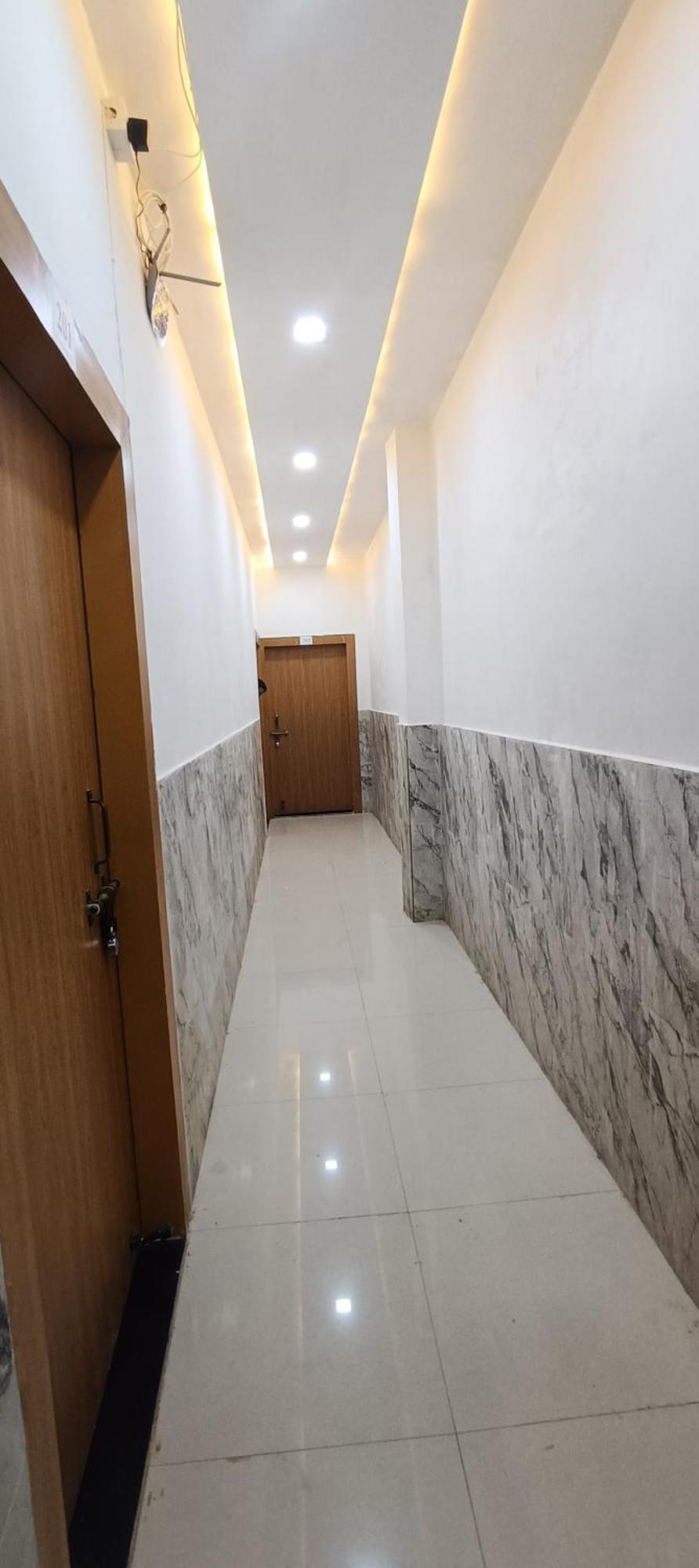 Hotel Ganga Palace -near Prem Mandir