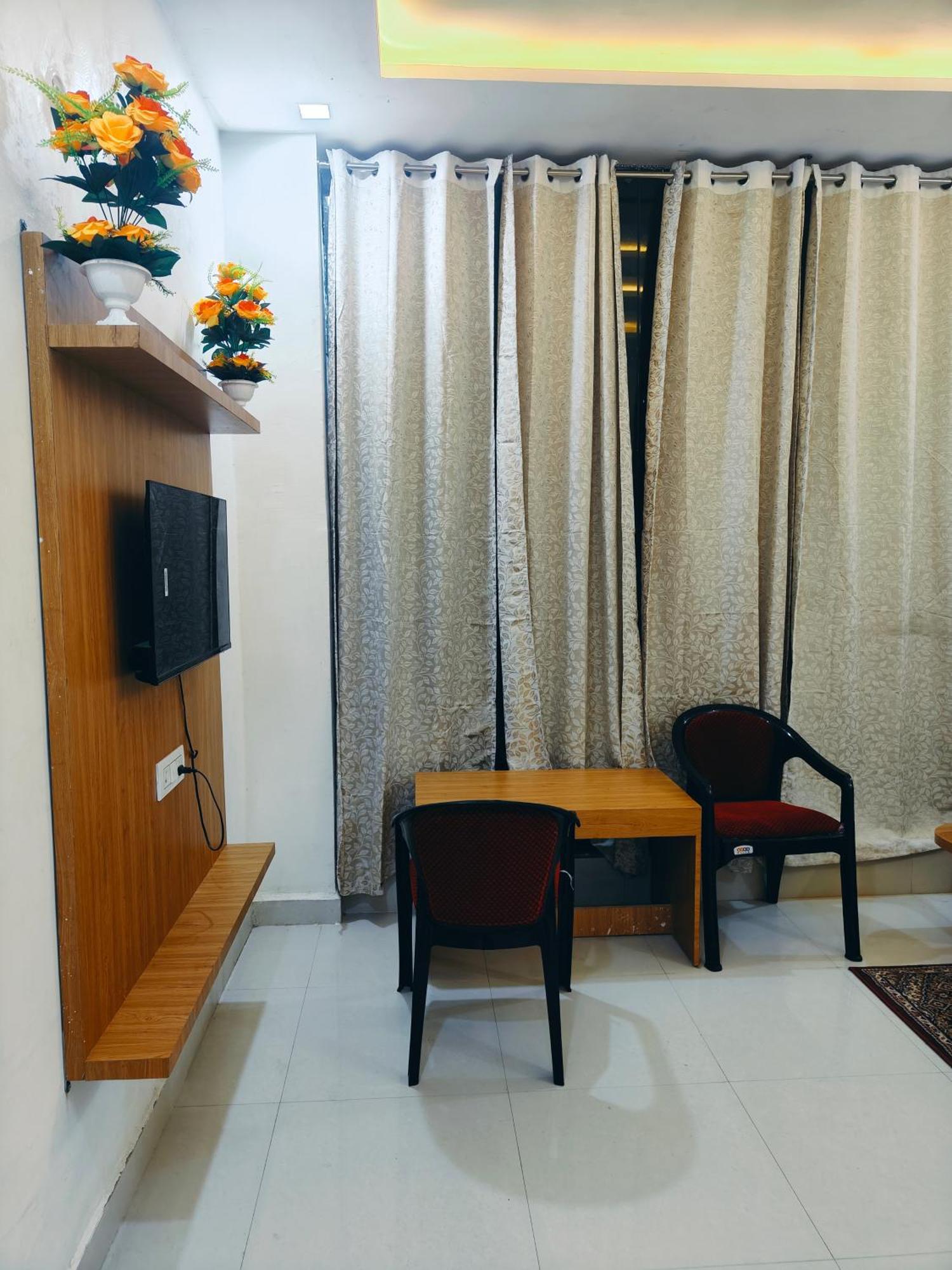 Ganga Palace -near Prem Mandir Hotel Vrindavan